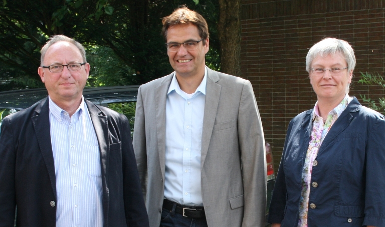 Unser Bild zeigt v.l.n.r.: Bernd Brandemann, Dr. Peter Liese MdEP und Dr. Uta Butt.
