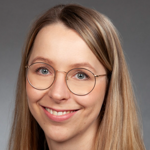  Dr. Barbara Schäfer